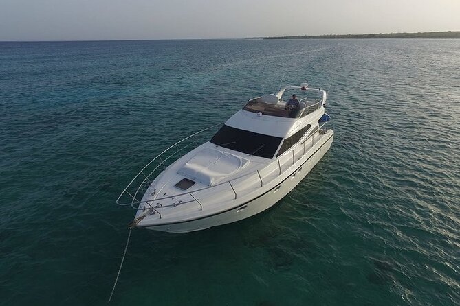 2 Hour Sunset - 47' Azimut, Tulum, Playa del Carmen, Riviera Maya - Mexican food served on board