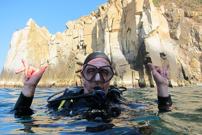2 Tank Boat Dives for Certified Divers - A morning around Roqueta Island and Acapulco Bay