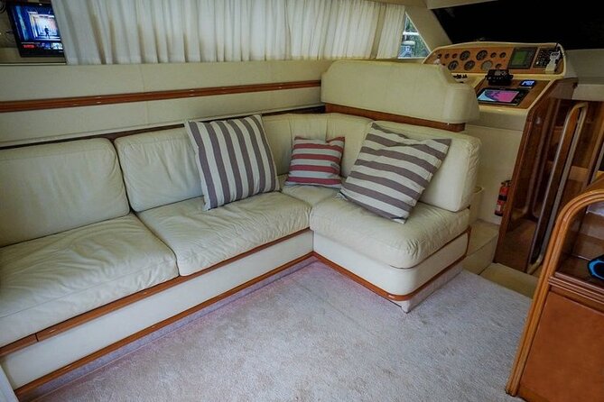 3 Hour Xpu-Ha - 47' Azimut, Tulum, Playa del Carmen, Riviera Maya - The crew can make or break a short charter