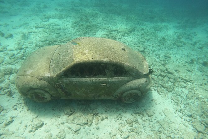 3 Hours VIP Semiprivate Tour Isla Mujeres Full Snorkeling Experience - What the small boat means in real life