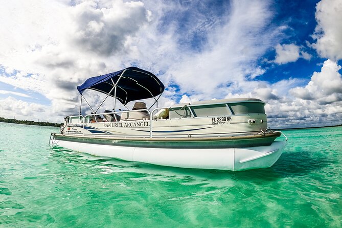 3 hr Pontoon Tour with access to Beach Club and Free Kayaks - English guidance and the small-group feel