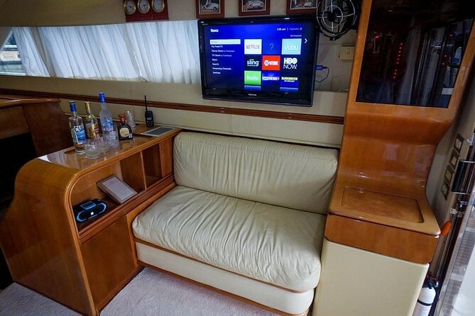 4 Hour - 47' Azimut, Tulum, Playa del Carmen, Riviera Maya - A private Azimut yacht from Puerto Aventuras