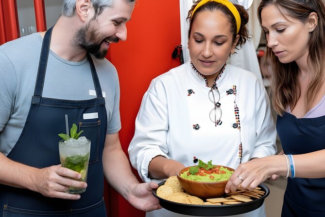4h Cooking Class in Cancun with 8 Recipes & Bottomless Drinks - The value of $110 per person