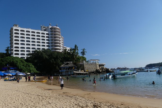 4Hrs Small Group Half Day City Tour with Lunch at High Divers - Avenida Costera Miguel Alemán, Acapulco’s moving introduction