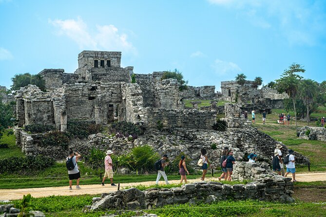 4x1: Coba, Cenote, Tulum and Playa del Carmen Tour from Cancun - The guides can turn a crowded day into a good one