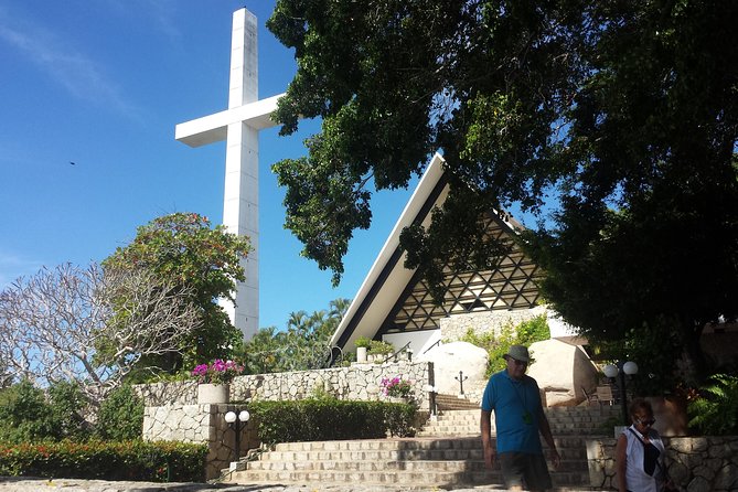6Hr Cruise or Hotels City Tour, Divers, Baby Turtles Peace Chapel - How the $74.50 price measures up