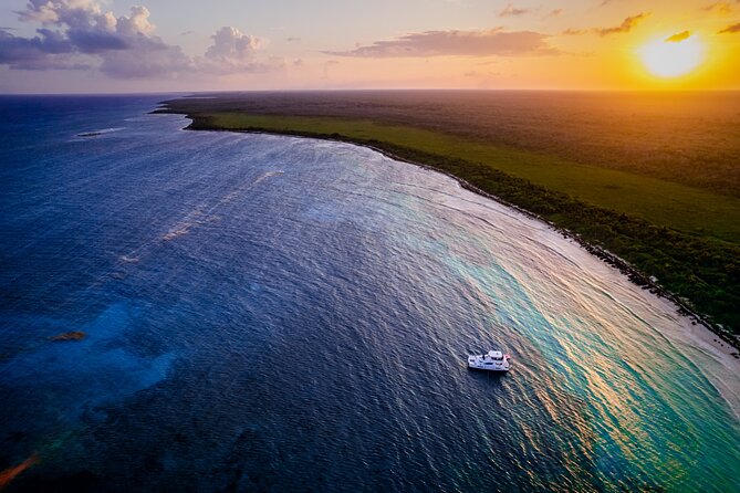 All Inclusive Luxury Yacht – Private Island Experience - Premium Drinks and the Social Side of the Yacht