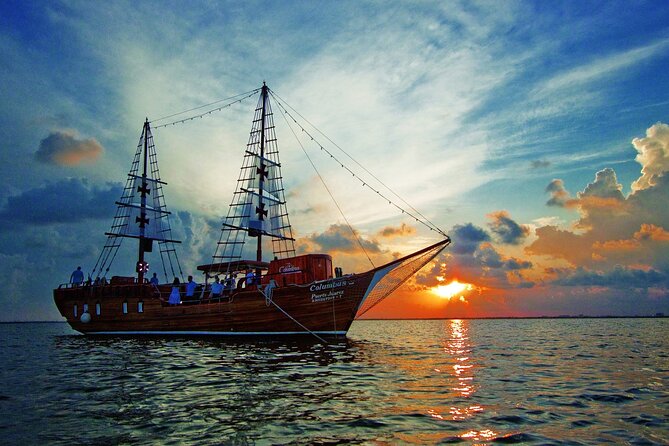 Amazing Romantic Dinner on a Spanish Galeon with Saxophone Music - National open bar and what it adds to the price