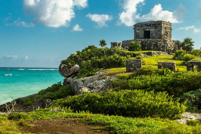 Archaeological Tour in Tulum and Coba with Kuxtal Cenote - One hour on Fifth Avenue in Playa del Carmen