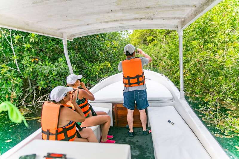 Bacalar: 3 Hour Boat Trip with Swimming & Drinks - Why Bacalar Lagoon is worth seeing from the water
