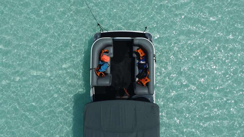 Bacalar: 3-hr Pontoon Boat Tour with Beach Club + Kayaks - Key points to know before you book