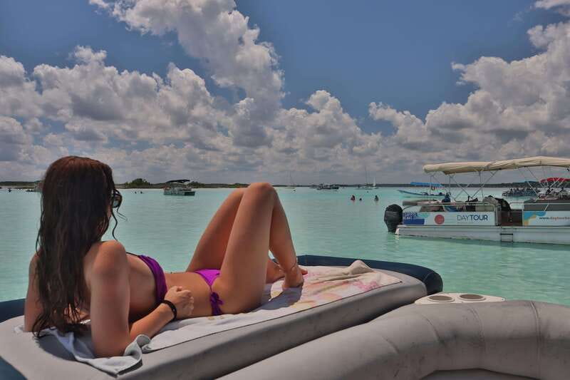 Bacalar: 3-hr Pontoon Boat Tour with Beach Club + Kayaks - Bird Island brings wildlife and another swim