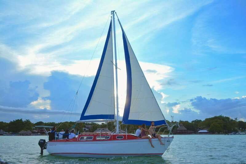 Bacalar: 4hr Private Sailing Tour with Guacamole & Drinks - Practical Value at $285 for Two