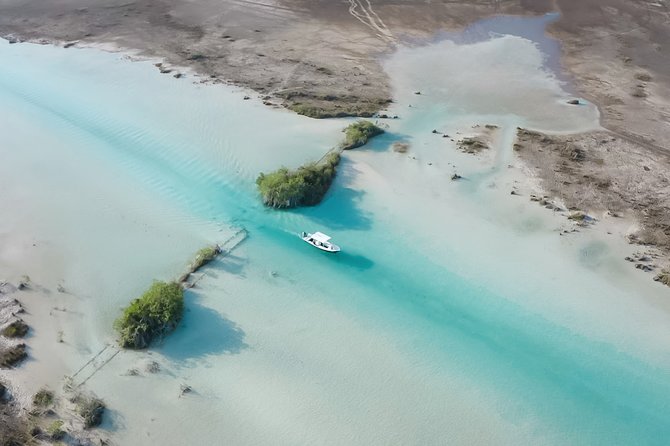 Bacalar Boat Tour and Visit to Cenotes - Meeting the boat at Casa China Bacalar