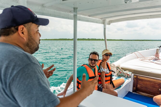 Bacalar Boat Tour and Visit to Cenotes - Stromatolites, ancient builders of the lagoon