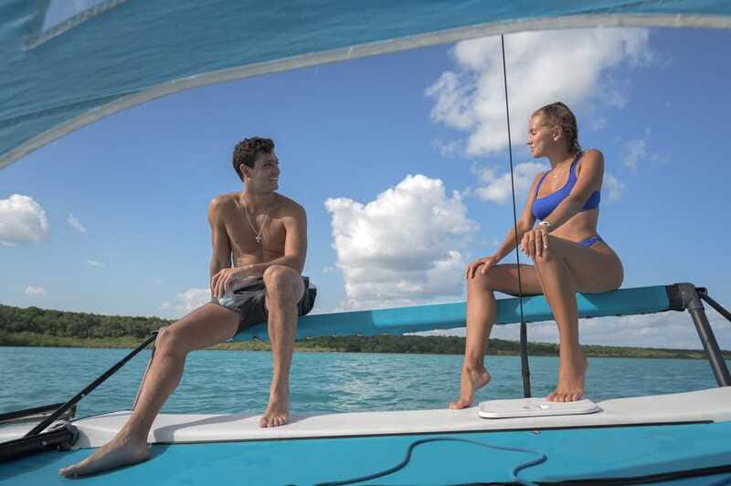 Bacalar: Group Sailing Tour with Guide - What the guide adds to three hours on the water