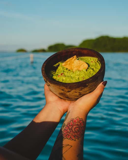 Bacalar Lagoon Sailing Tour with Open Bar and Mexican Lunch - Why sailing is the right way to see Bacalar Lagoon