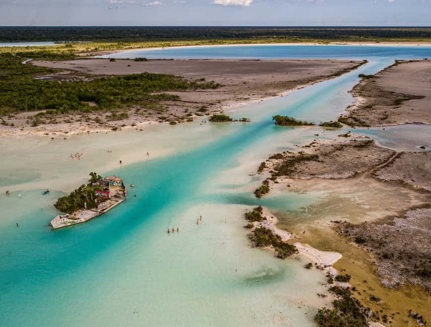 Bacalar: Lagoon Sailing Tour with Snacks and Drinks - Meeting Bacalove Sailing near the Estromatolito sign