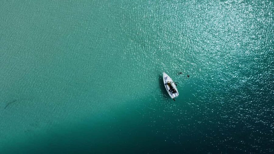 Bacalar: Lagoon Sailing Tour with Snacks and Drinks - Learning the cenotes from the water