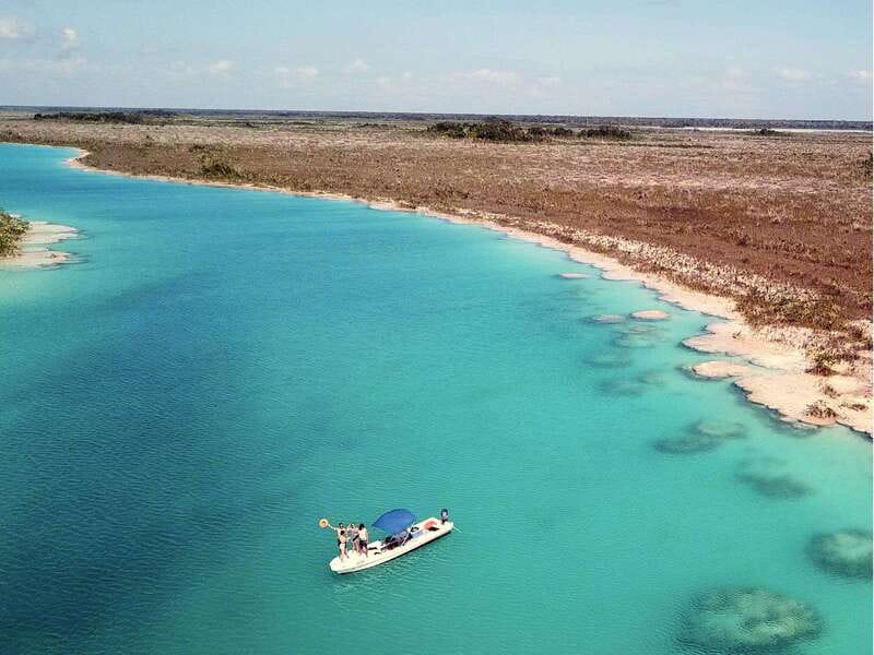 Bacalar: Magnificent Bacalar Lagoon Exclusive Boat Tour - Jonathan, Hugo, and the value of a small private boat