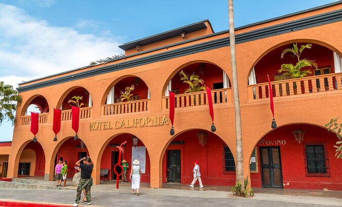 Balandra Beach & City Tour La Paz & Todo Santos hotel California - The early start from Cabo