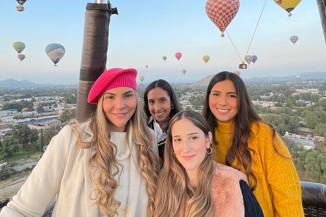 Balloon Flight and Teotihuacan Tour w/Breakfast from Mexico City - Touring Teotihuacán with Diego, Ivan, or Itza