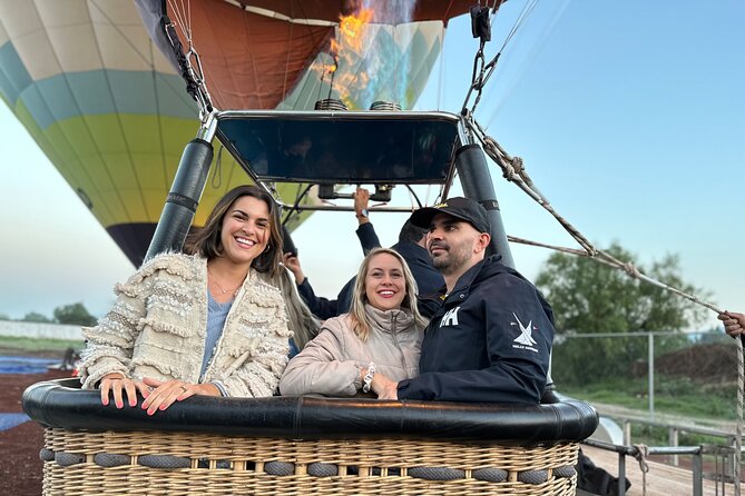 Balloon Flight + Breakfast in a cave + Pick up CDMX + Pyramids - One hour among the pyramids