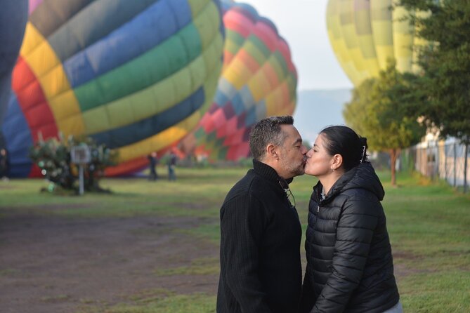 Balloon Flight + Breakfast in a cave + Pick up CDMX + Pyramids - What the balloon flight feels like