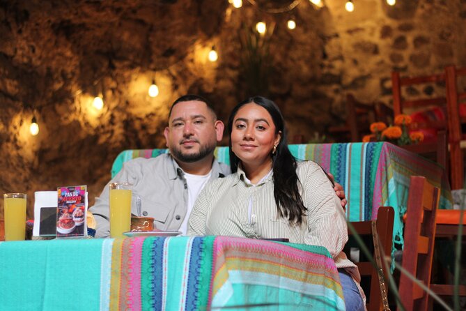 Balloon flight + Breakfast in cave + Pyramids + Pick up CDMX. - Maguey, obsidian, and regional liquor tasting