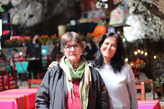 Balloon flight + Breakfast in cave + Pyramids + Pick up CDMX. - What the price of $172.89 really covers