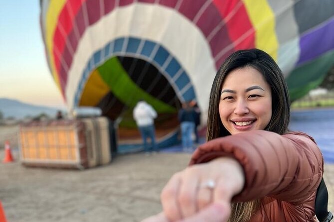 Balloon flight + pick up in CDMX + Breakfast in Cave + Pyramids - Transport, group size, and comfort