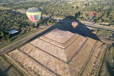 Balloon Flight with Breakfast in Cave and Pyramids of Teotihuacan