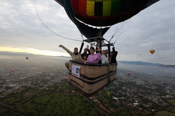 Balloon flight with breakfast in Cave and Pyramids tour from CDMX - La Cueva Teotihuacán and the breakfast question