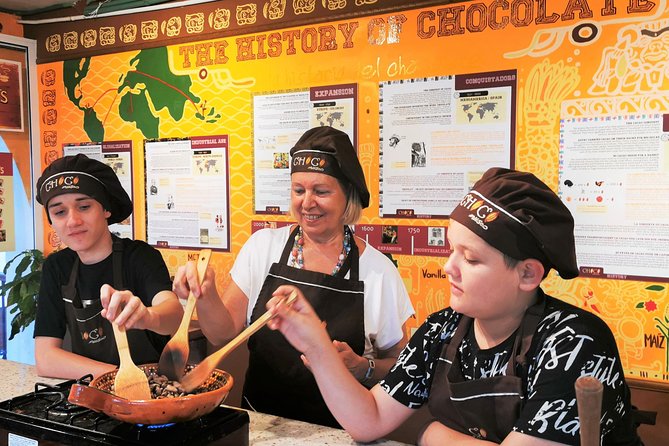 Bean to Bar Chocolate Workshop in Puerto Vallarta - Heat, Seating, and Accessibility Notes