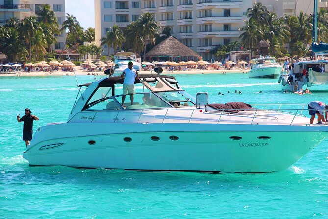 Beautiful Yacht SeaRay 48ft / 15PAX 25P16 - Air conditioning, drinks, and music onboard