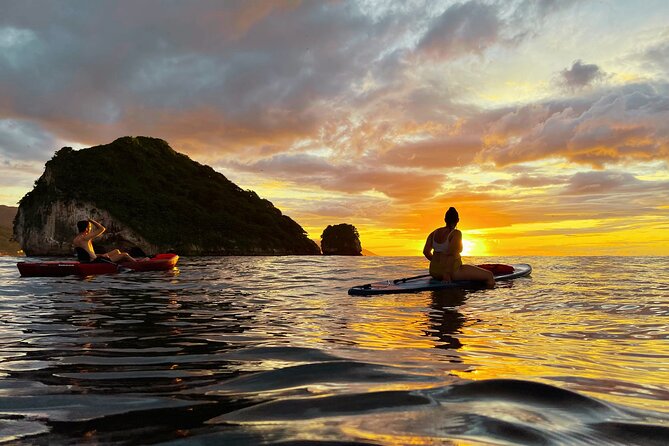 Bioluminescence by kayak or SUP to Los Arcos Puerto Vallarta - Wildlife, caves, and the changing light