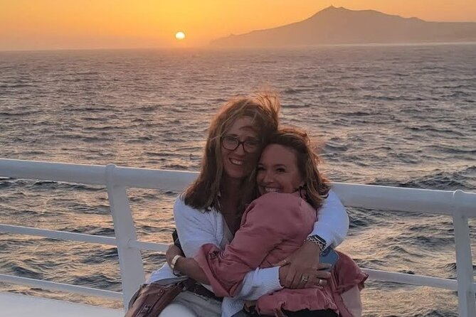 Cabo Arch Sunset Yacht Tour - Dinner & Drinks — Up to 18 Guests - Dinner with ceviche, fajitas, and drinks