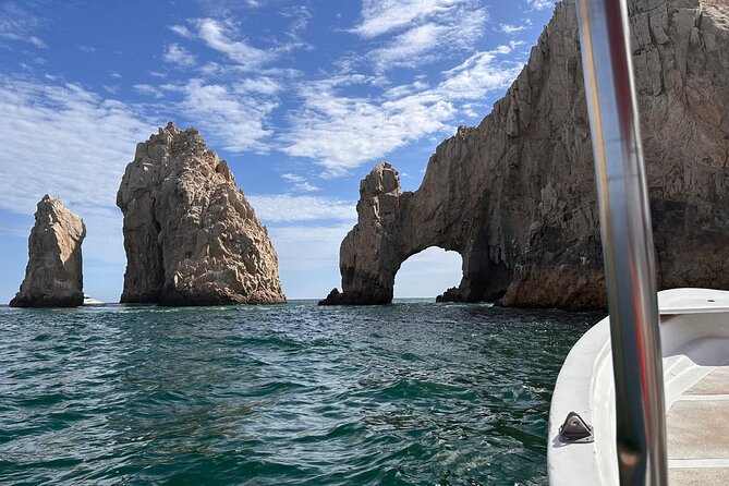 Cabo San Lucas Arc Group Tour in Glass Bottom Boat - El Arco, the rock formation everyone comes to see