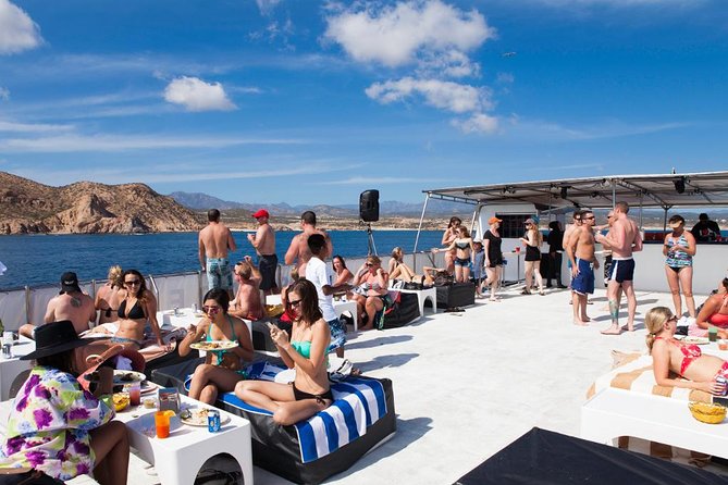 Cabo San Lucas Sunset Dinner Cruise with Open Bar - Who will enjoy this Cabo boat ride?