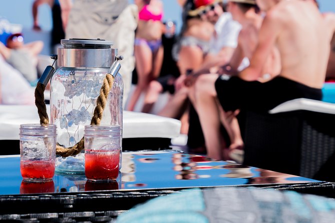 Cabo Sunset Dinner Cruise with Live Music & Open Bar on Cabo Wave - Who will enjoy this cruise most?