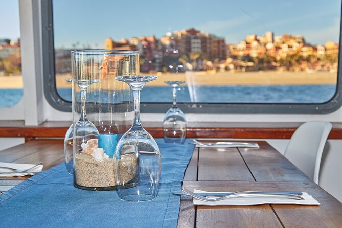 Cabo Sunset Dinner Cruise with Live Music & Open Bar on Cabo Wave - Timing, comfort, and practical details