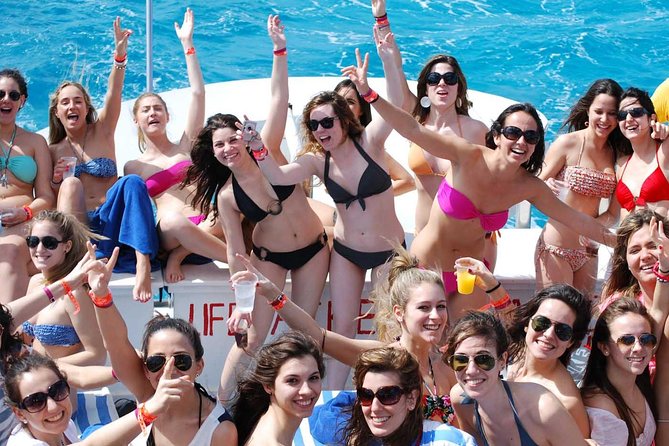 Cancun Adults Only Party Cruise to Isla Mujeres with Open Bar - A party cruise with an island stop attached