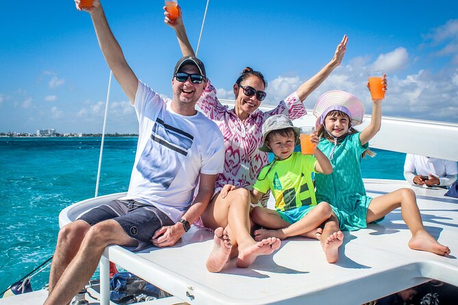Cancun : All Inclusive Catamaran Tour to Isla Mujeres - Snorkeling With Equipment Supplied