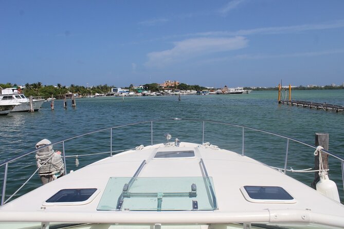 Cancun Bay Private 2-Hour on a Luxury Yacht - Drinks, catering, and the real cost
