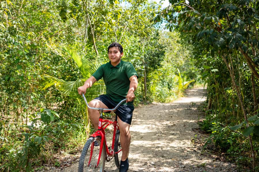 Cancun: Cenotes El Retoño entrance with transportation, lunch, and guided tour. - The opening tour at El Retoño