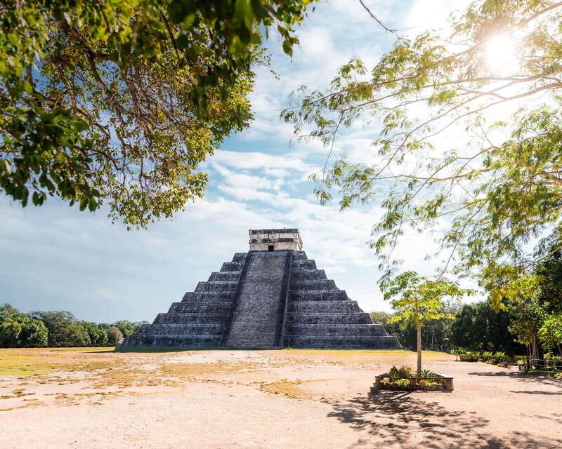 Cancun: Chichen Itza, Ek Balam, Cenote & Lunch - Guides and the private-group format