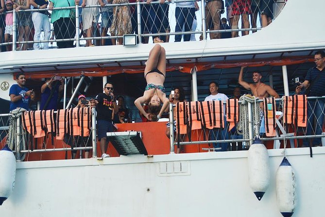 Cancun Dancer Cruise to Isla Mujeres with Snorkeling and Lunch - The Return Sail to Cancun