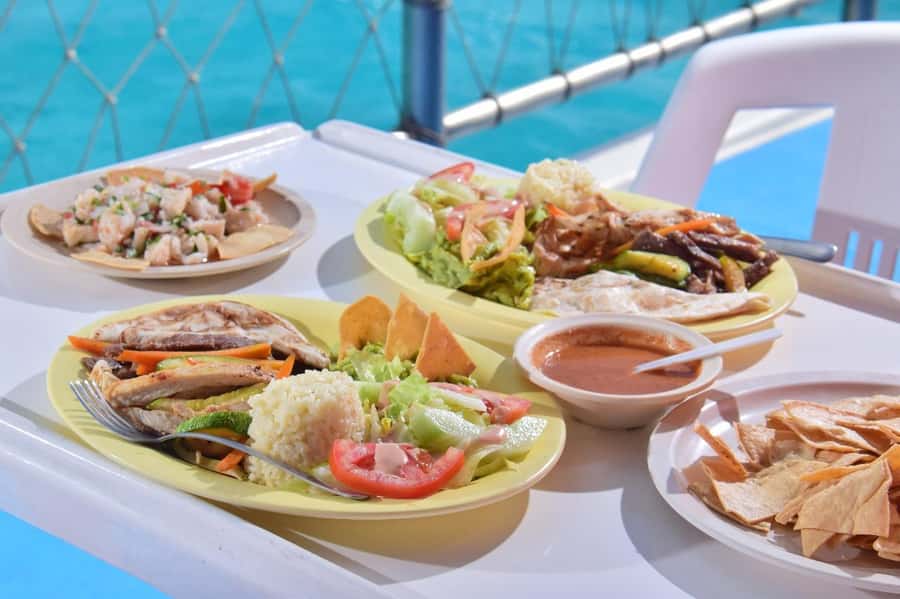 Cancun: Isla Mujeres Full Day Dancer Cruise - Key points at a glance