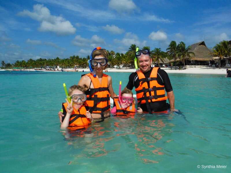 Cancun: Marine Turtle Observation in Akumal - Why Akumal Can Feel Crowded