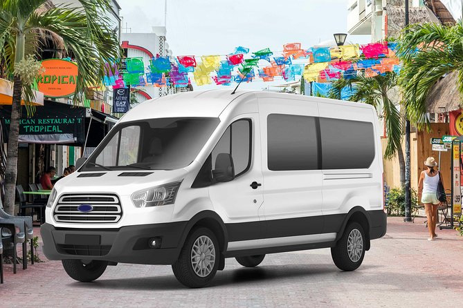 Cancun Roundtrip Shuttle Transportation - Finding the representative at Cancun Airport